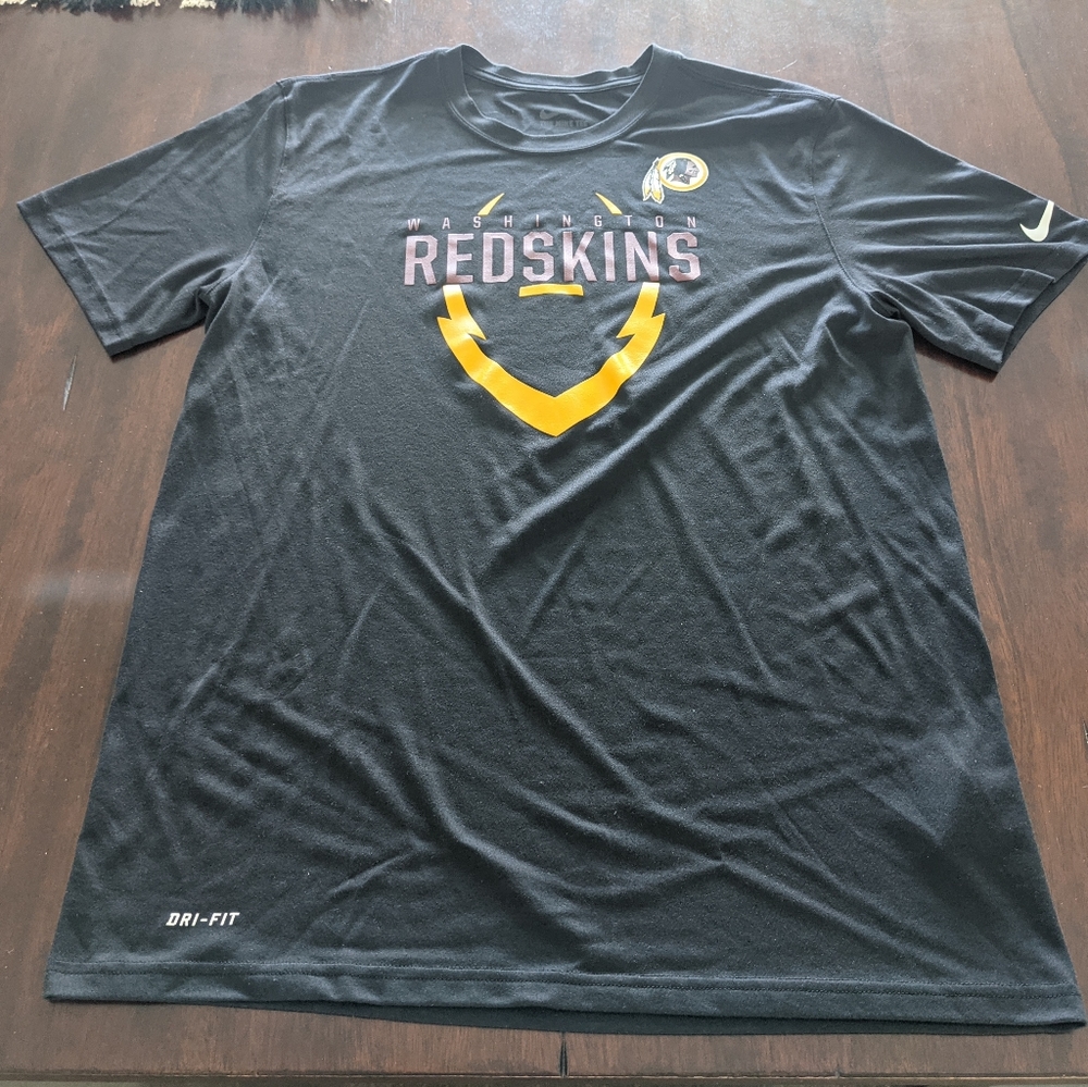 Nike NFL Washington Football T-shirt L